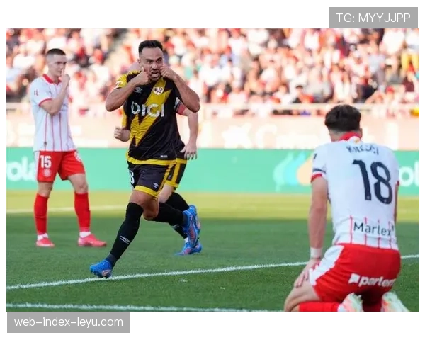 赫罗纳核心中场多夫比克腿筋不适，或缺席对阵皇马的争冠关键战